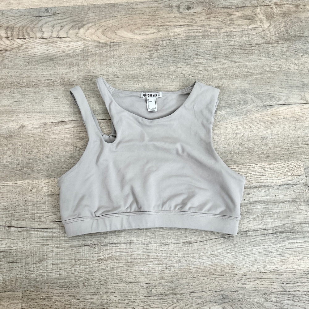 Forever 21 mocha cut out sport bras size M.